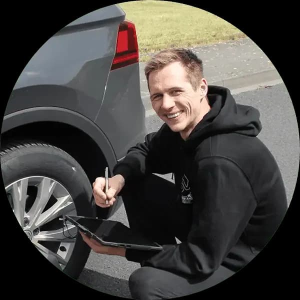Jan Lösbrock - KFZ-Sachverständiger SV-mobil